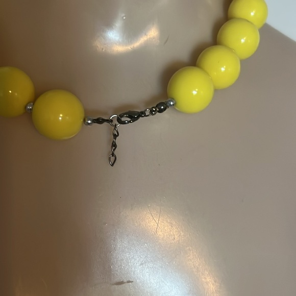 Yellow Large Bead Necklace - Picture 3 of 4
